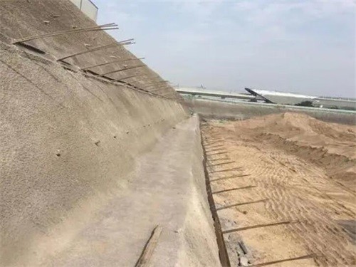 石拐河道边坡加固